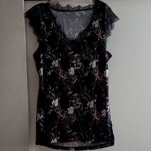 Floral Lace Trim Black Top